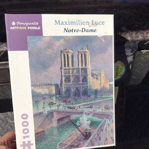 Pomegranate Notre-Dame Puzzle